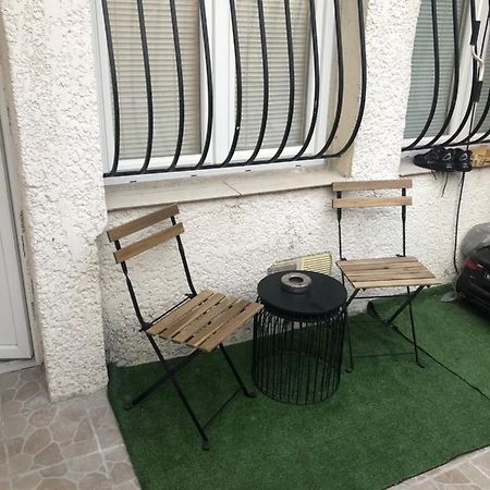 Studette Independant Avec Terrasse-Climatisation Daire Marsilya Dış mekan fotoğraf