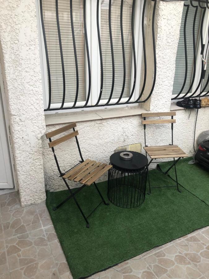 Studette Independant Avec Terrasse-Climatisation Daire Marsilya Dış mekan fotoğraf